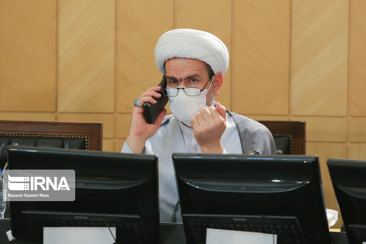 گفتگوهای داغ در کمیسیون ویژه صیانت از کاربران فضای مجازی