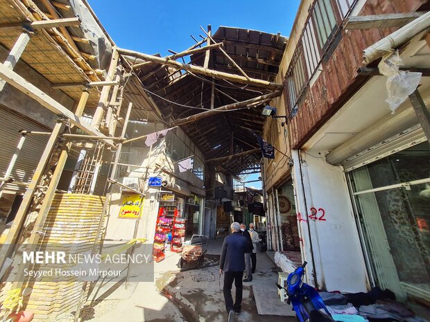 زیبایی‌های تار و پود در بازار فرش مشهد به روایت تصویر