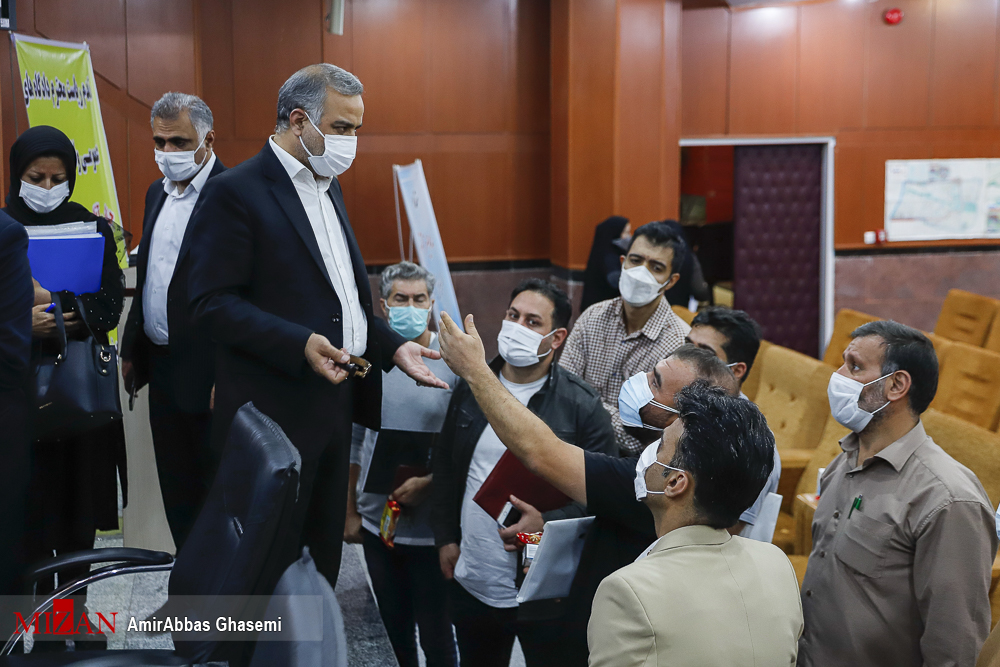 رئیس کل دادگاه عمومی و انقلاب تهران پای صحبت مردم نشست