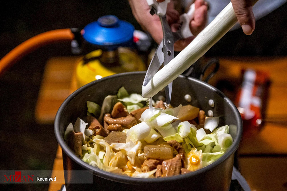 هیجان چادر زدن با یک کمپینگ در حومه ژاپن