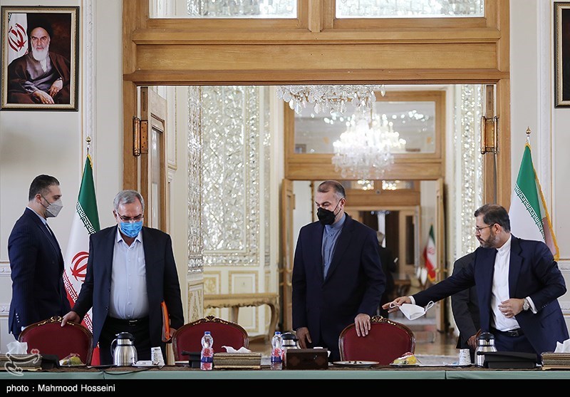 عکس/ سلام کرونایی وزرای گردشگری و بهداشت