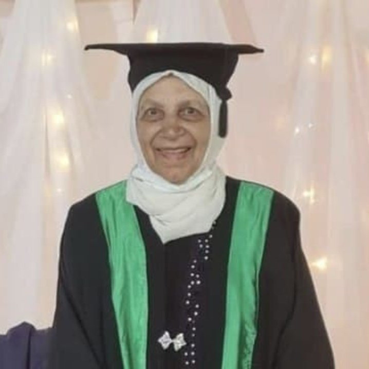 مسن‌ترین بانوی دانشجو در ۸۵ سالگی فارغ‌التحصیل شد