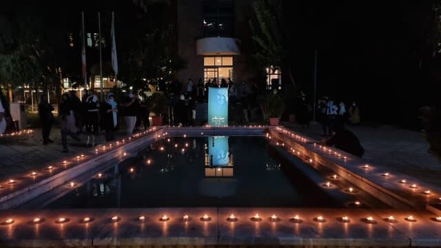 شمع‌هایی که برای مهرداد روشن شد