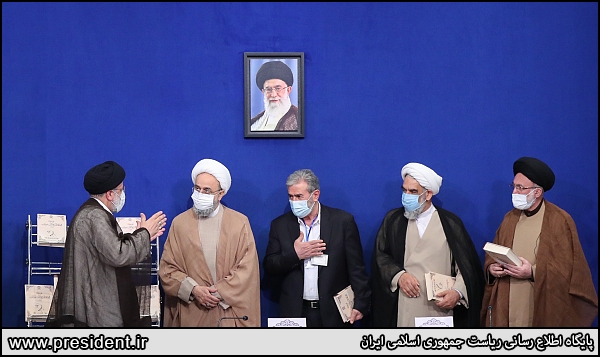 عکس/ خوش و بش میهمانان در کنفرانس وحدت اسلامی