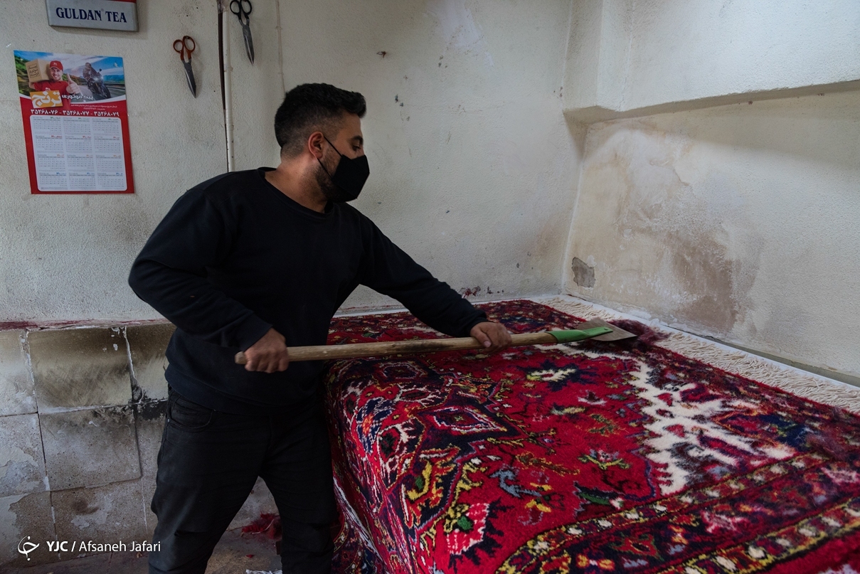 عکس/ روفه گری و پرداخت فرش و قالی در تبریز