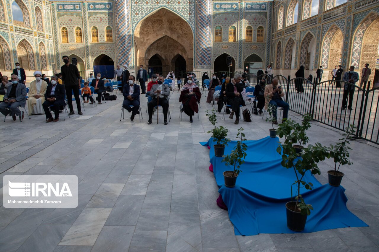 عکس/ رونمایی از جدیدترین سنگ مزار سهراب سپهری