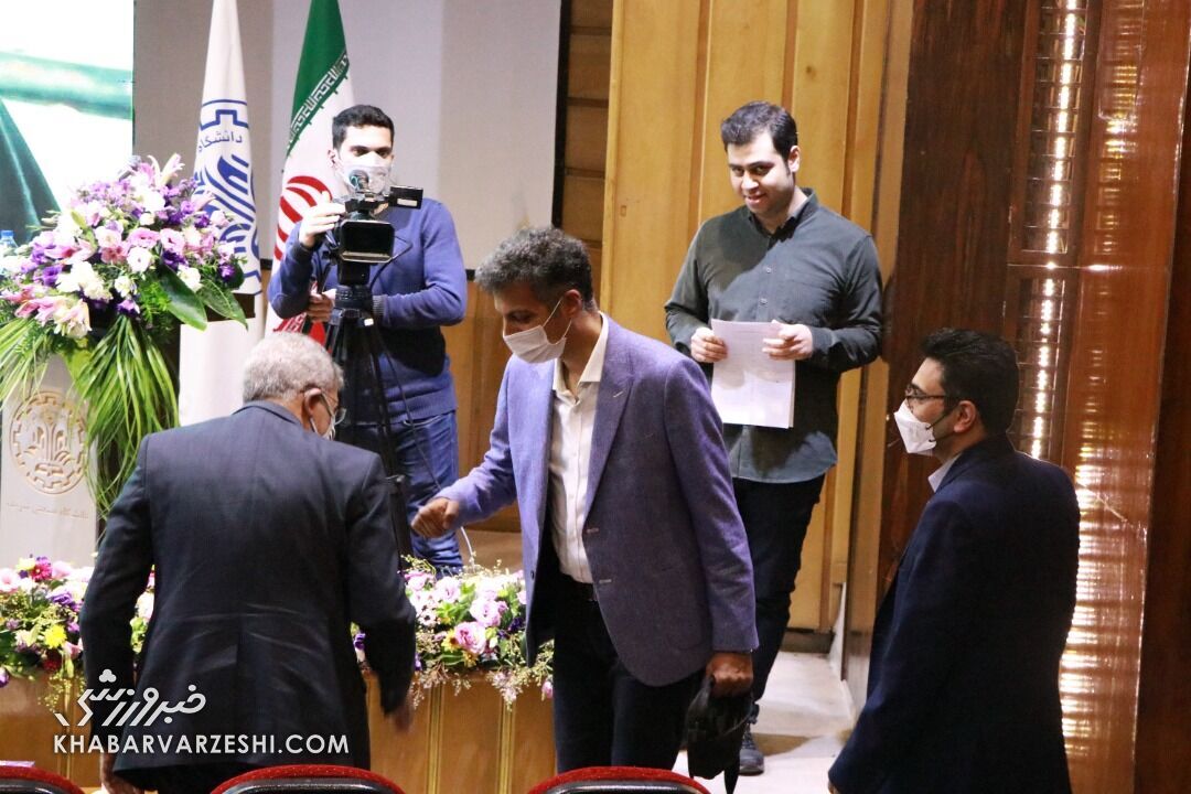 تقدیر از عادل فردوسی‌پور در دانشگاه شریف