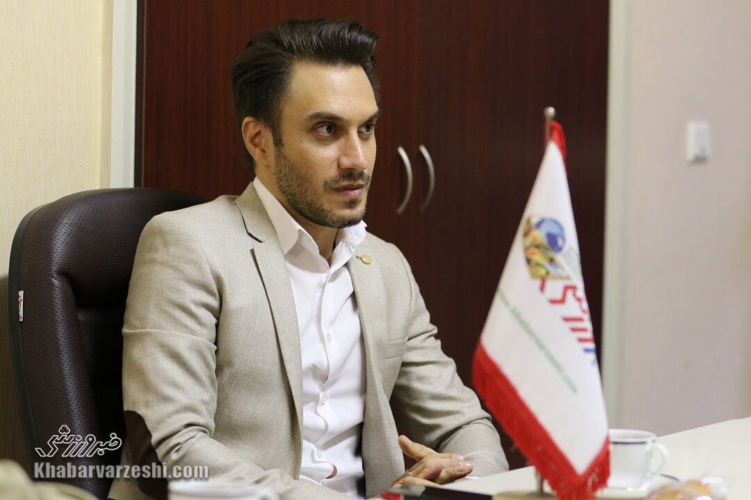 خاطره شیرین فرهاد مجیدی از داور بازی هوادار