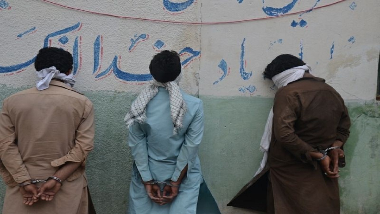 انهدام باند سارقان کابل‌های فشار قوی در "کنارک" با ۱۵ فقره سرقت