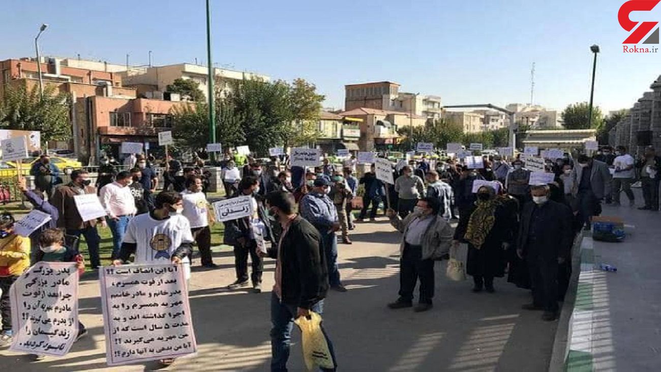 مردان برای کاهش میزان مهریه مقابل مجلس تجمع کردند