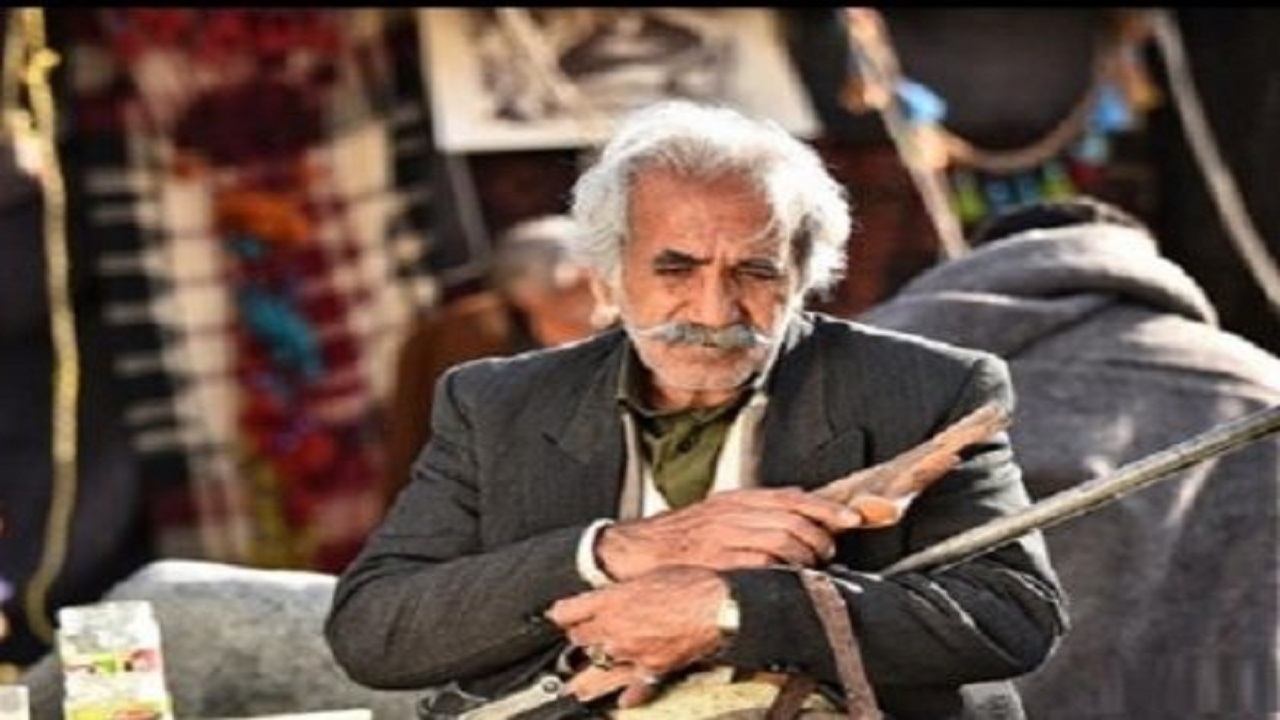 گفتگو با بازیگر نقش «عمو کاووس» در سریال «نون. خ»