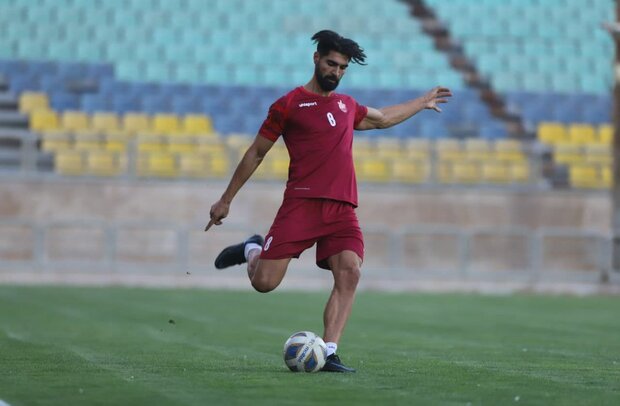 هافبک پرسپولیس باشگاه تراکتور را محکوم کرد
