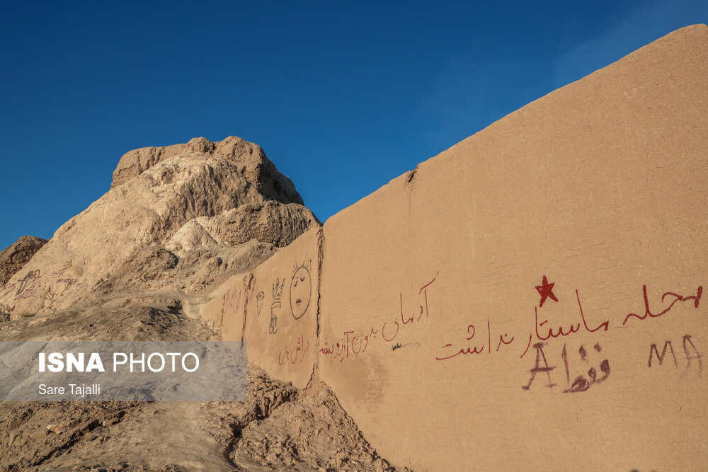 چشم‌پوشی بر دو هزار سال تاریخ «قلعه دختر» کرمان