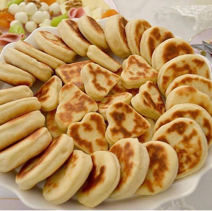 صبحانه/ دستور تهیه یک نان خوشمزه به نام «بازلاما»