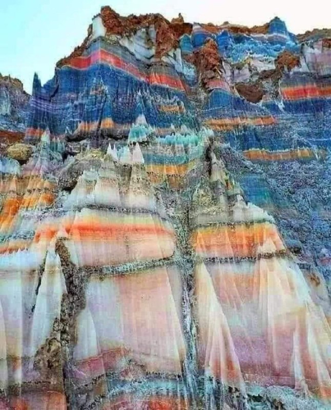 کوه نمکی شگفت انگیز در بوشهر