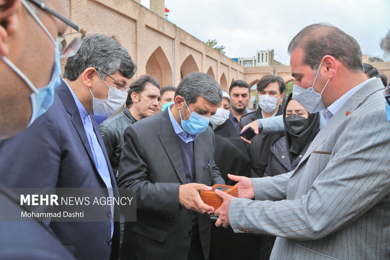 سلفی با وزیر میراث فرهنگی، گردشگری و صنایع دستی در اردبیل