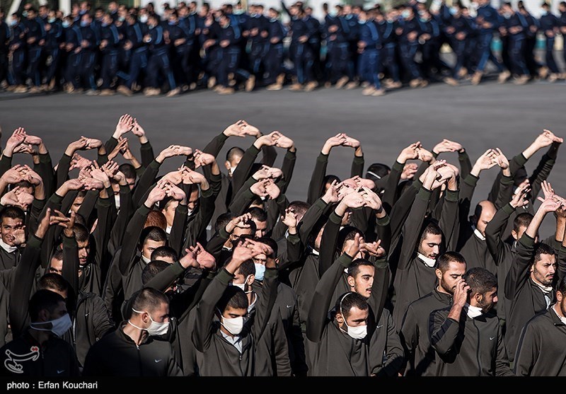 عکس/ ورزش کردن فرماندهان و دانشجویان نیروهای مسلح