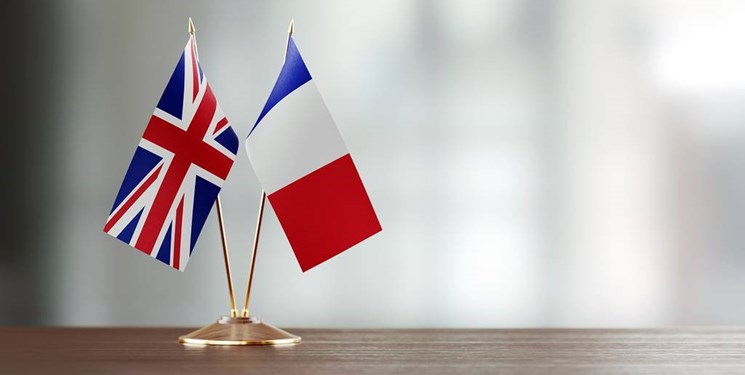 فرانسه در پی گرفتن انتقام قرارداد زیردیایی از انگلیس