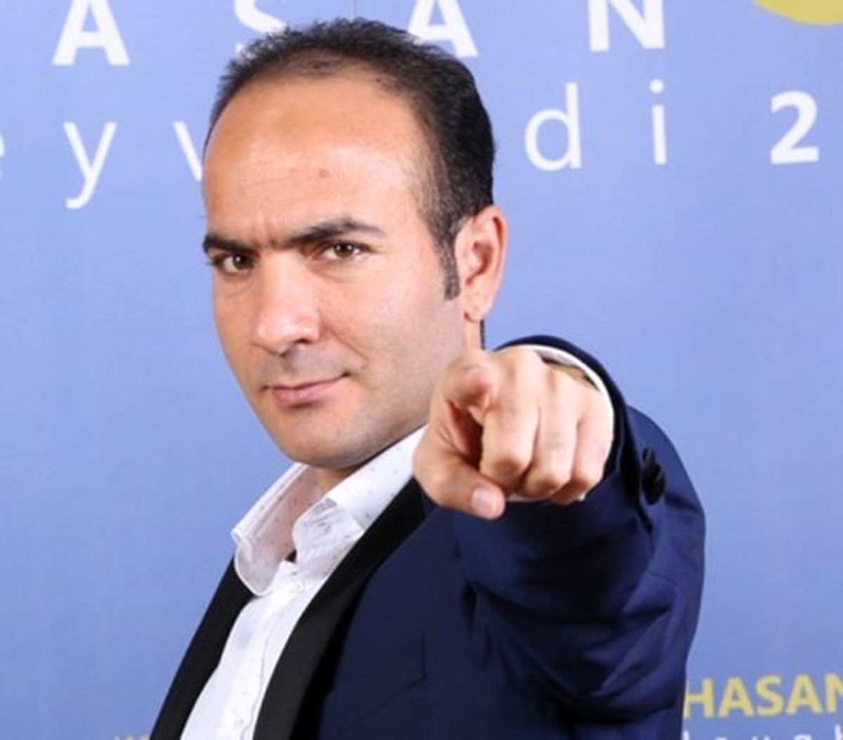 روی دیگر ریوندی را ببینید!