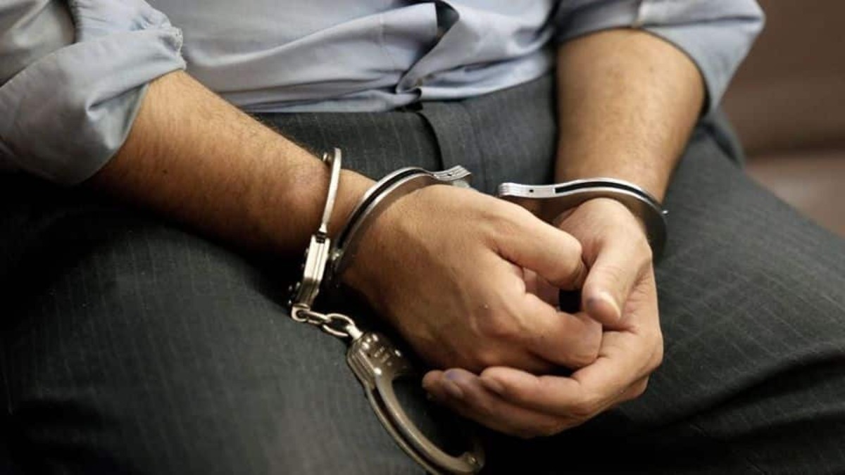 محاکمه غیابی به اتهام سوزاندن همکار با آبجوش
