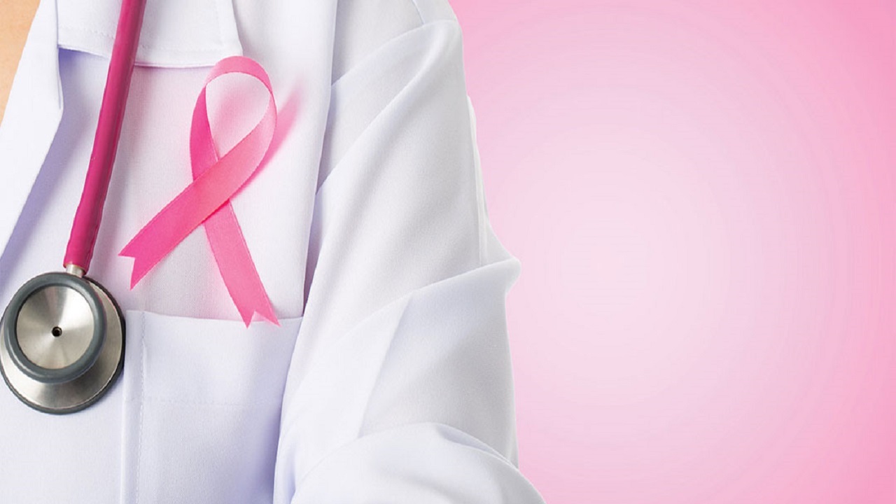 کدام افراد بیشتر در معرض ابتلا به سرطان سینه ارثی هستند؟