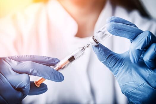  باورهای اشتباه و غیرعلمی برای واکسن نزدن