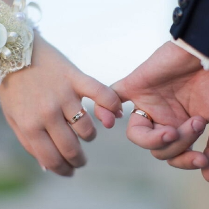 تعهد در زندگی مشترک به چه معنا است؟