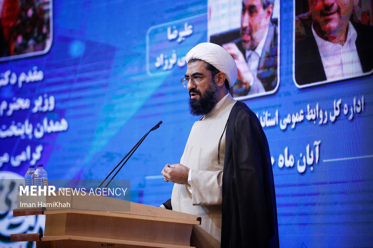 مراسم تکریم و معارفه استاندار همدان