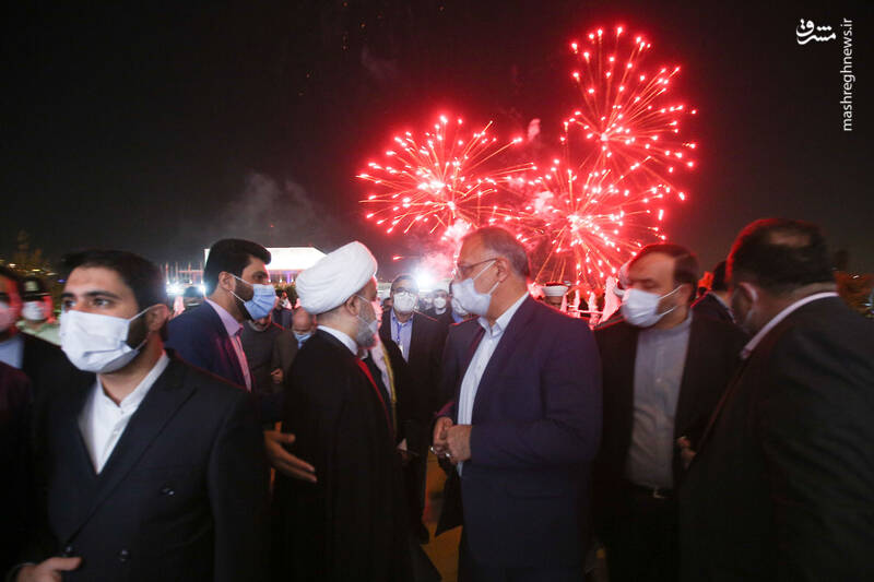 عکس/ بازدید میهمانان کنفرانس وحدت اسلامی از برج میلاد