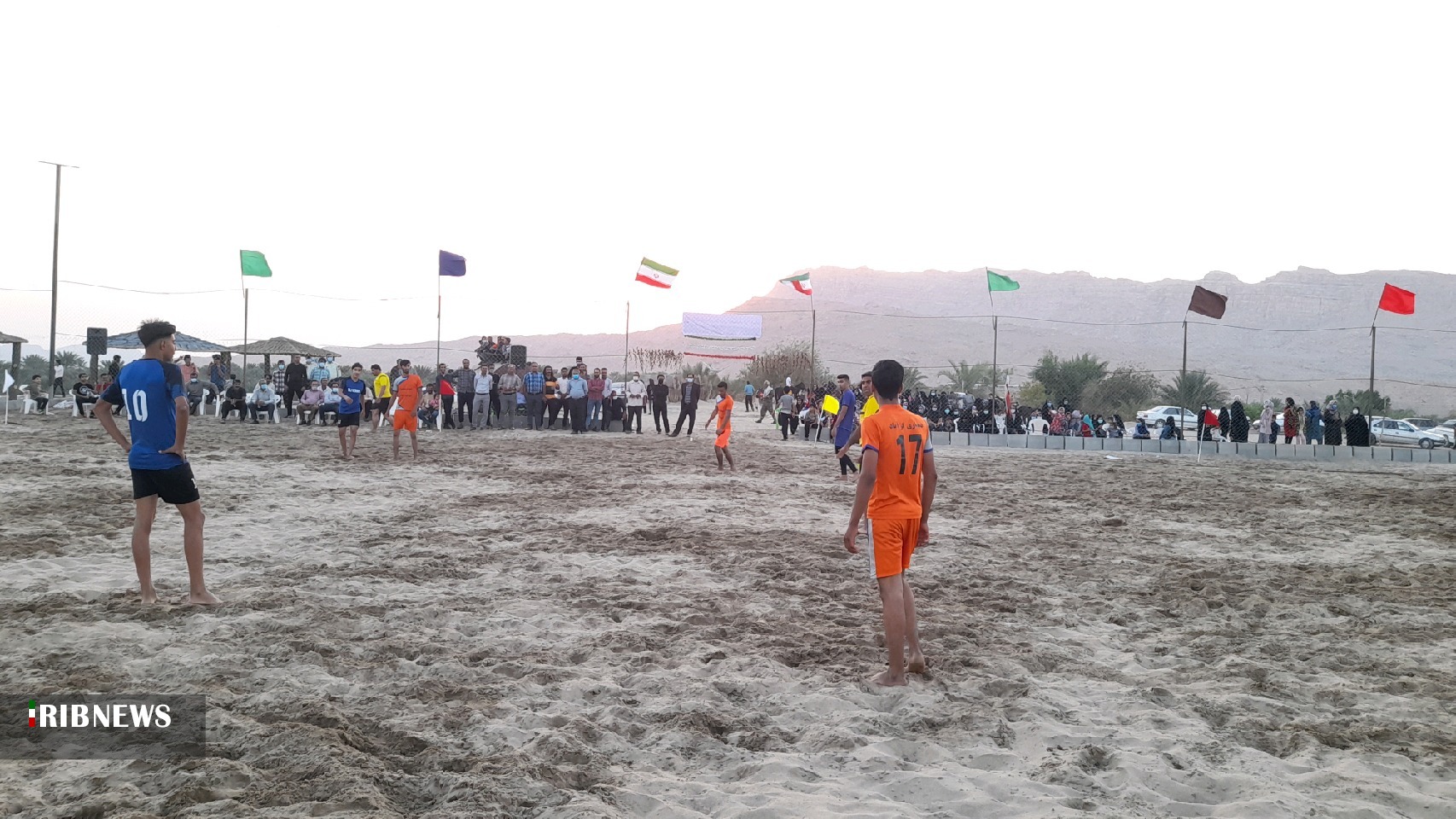 افتتاح اولین ورزشگاه ساحلی جنوب استان کرمان در عنبرآباد