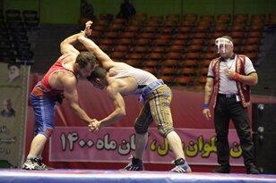 برگزاری رقابتهای فینال کشتی پهلوانی در حضور رییسجمهور