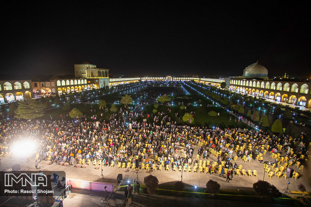 جشن "خورشید رخشان میرسد" درمیدان نقش جهان اصفهان