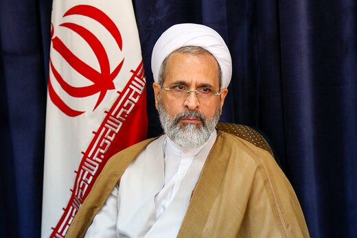 مدیر حوزههای علمیه: پیشرفت جامعه به نیروهای امنیتی مقتدر وابسته است