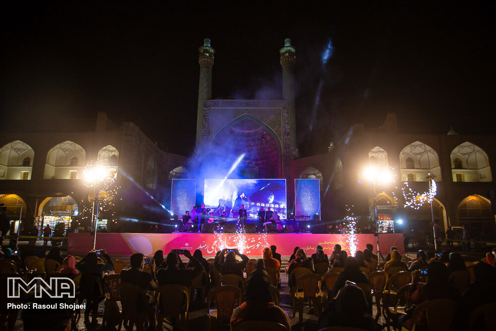 جشن "خورشید رخشان میرسد" درمیدان نقش جهان اصفهان