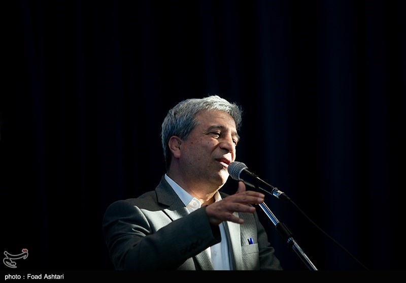 عکس/ گفتگوی مدال آور المپیکی با زاکانی در مراسم تجلیل