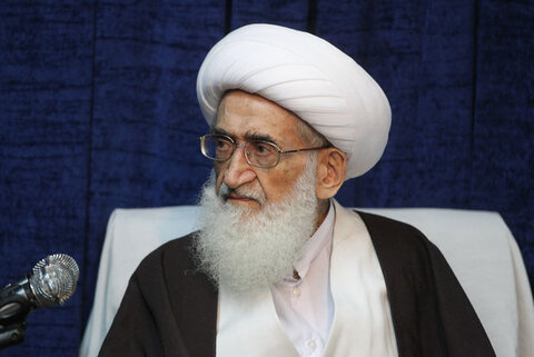 گلایه ی آیت‌الله نوری همدانی از گرانی، رنج و فشار به مردم 