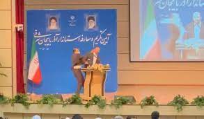 واکنشهای قابل تامل مردم به یک سیلی