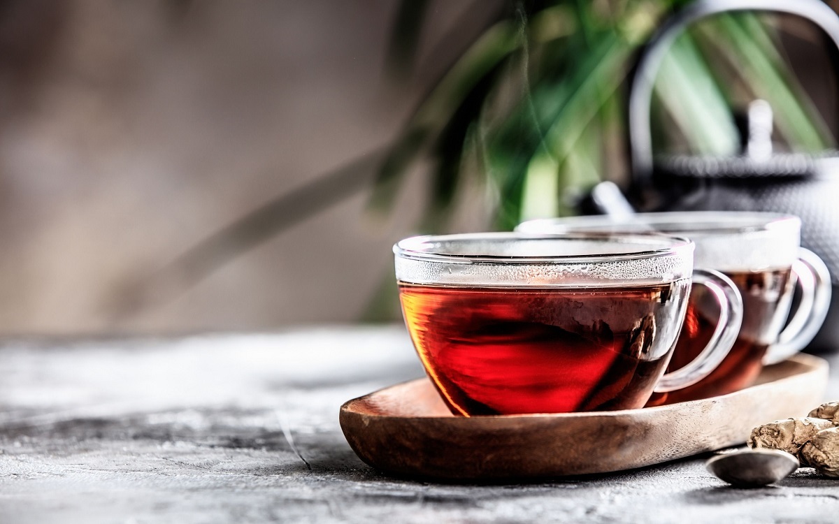 تاثیر شگفت انگیز چای سیاه برای رشد و سلامت موها