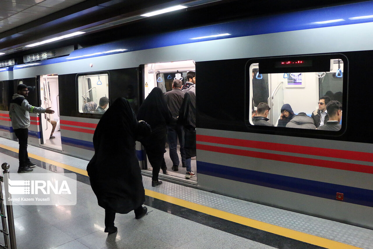 استاندار البرز: قطار شهری کرج تا یک ماه آینده بهره‌برداری شود