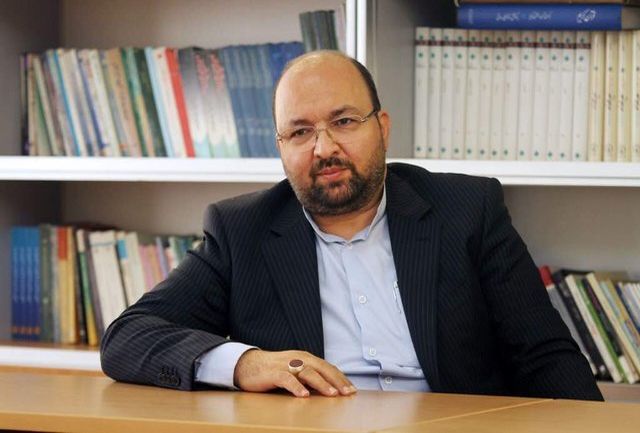 واکنش جواد امام به ماجرای محرمانگی اموال مسئولان: «آن که حساب پاک است، از محاسبه چه باک است؟»