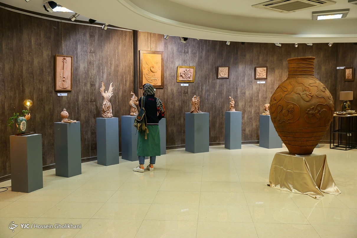 آثار هنرمندانه از جنس سفال و سرامیک 