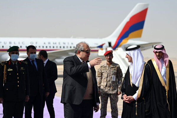رئیس جمهور ارمنستان به عربستان سفر کرد