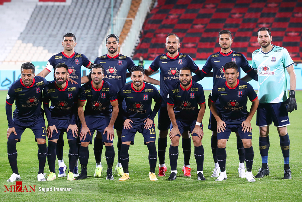 دیدار تیم‌های پرسپولیس و نساجی در هفته دوم لیگ برتر فوتبال