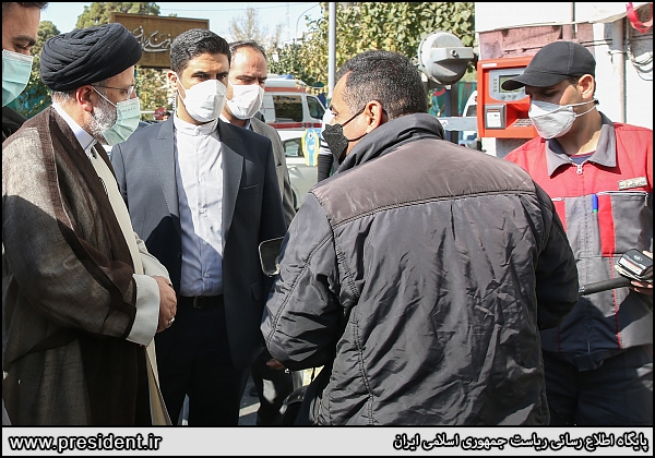 عکس/ بازدید میدانی رئیسی از جایگاه توزیع سوخت