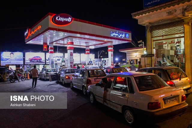 زمزمه افزایش قیمت بنزین کذب است