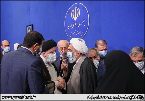 عکس/ حلقه نمایندگان تهران به دور رئیسی