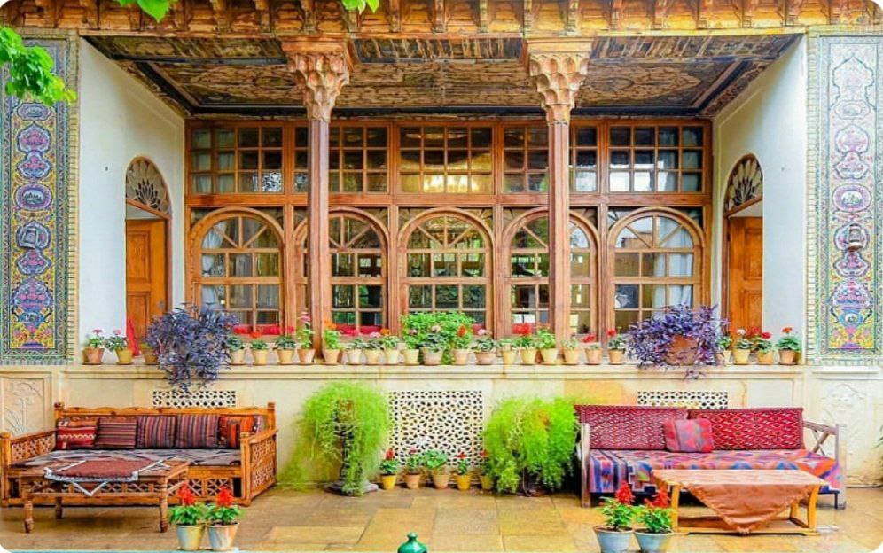خانه تاریخی باشکوهی در مجاورت حرم شاهچراغ