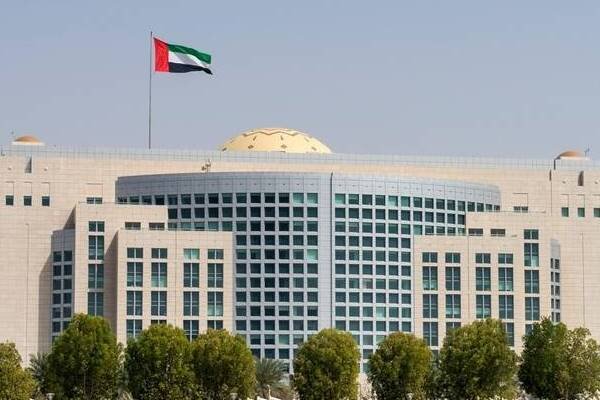 امارات هم سفیر لبنان را احضار کرد