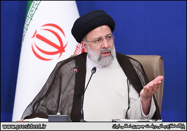 عکس/ حلقه نمایندگان تهران به دور رئیسی