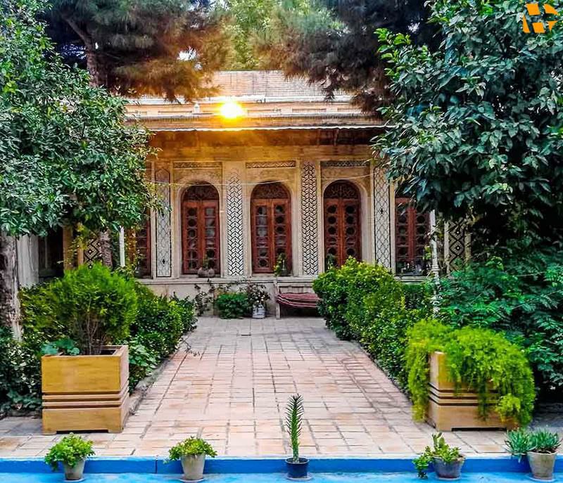 خانه تاریخی باشکوهی در مجاورت حرم شاهچراغ